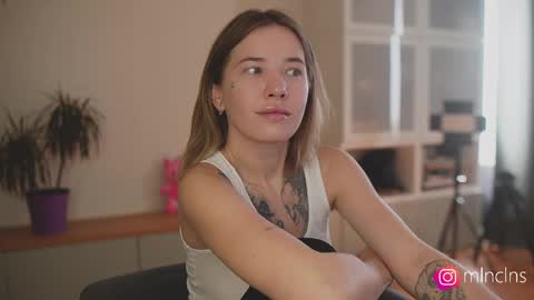 MELANIE  PVT ONLY 60TK PER MIN online show from April 21, 7:59 am