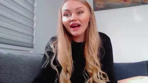 Melania online show from March 12, 10:52 am