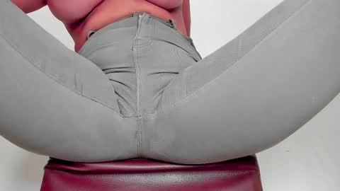 Melania online show from March 19, 3:50 pm