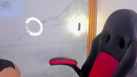 Melanie Bonelli online show from October 16, 8:18 pm