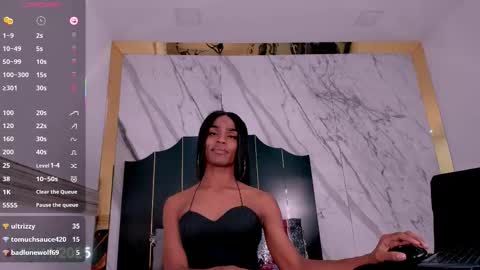 MELANIE online show from November 30, 8:32 am