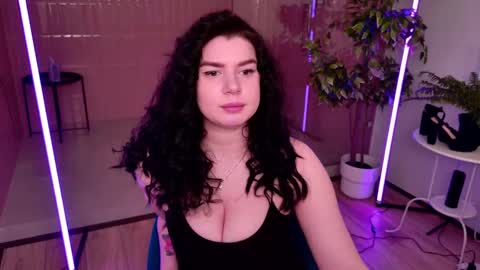 Melanie online show from February 27, 8:20 pm