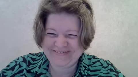 melaniefeys online show from May 25, 7:03 am