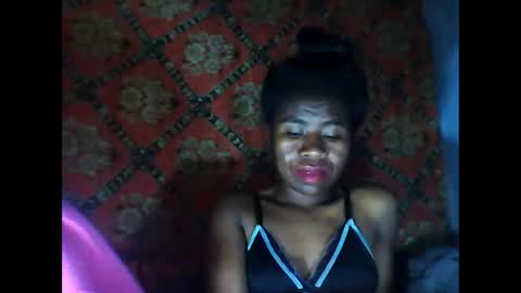 melanih online show from October 28, 1:23 pm