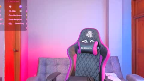 melanimorgan1 online show from March 20, 5:01 am