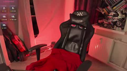 Ash online show from June 27, 9:43 pm