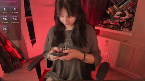 Ash online show from July 24, 8:17 pm