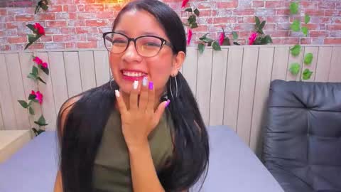 Melany online show from November 26, 7:43 pm