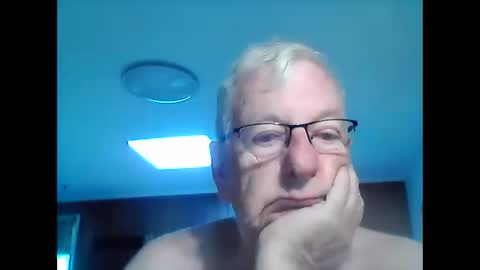 melbourne000 online show from April 10, 3:56 am