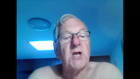 melbourne000 online show from February 18, 3:17 am