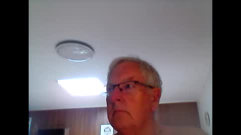 melbourne000 online show from December 18, 3:24 am