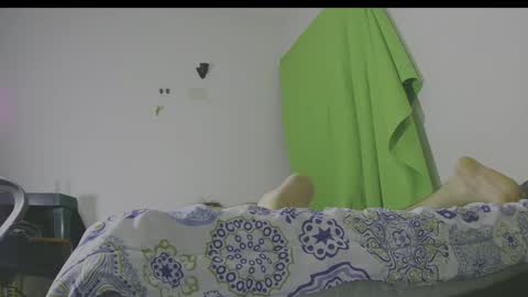 Snapshot of meldesirexx01 chatting on September 13, 4:26 am meldesirexx01 online show from September 13, 4:26 am