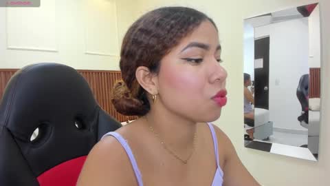 M E L I N A  online show from September 22, 4:55 pm