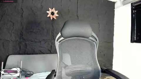 Melissa online show from October 23, 2:07 pm