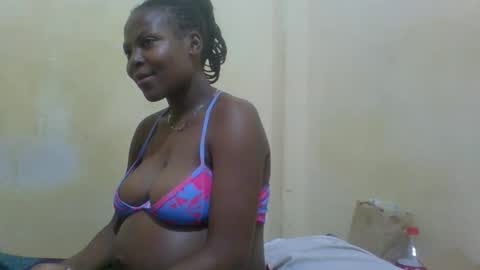 melisah254 online show from April 18, 7:58 pm