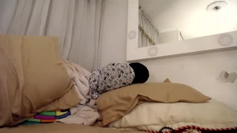 melishanton online show from October 8, 11:43 pm