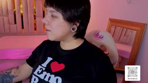 Lissa  online show from December 18, 8:04 pm