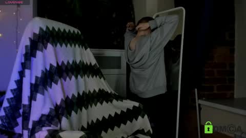 Melissa online show from April 16, 8:31 pm