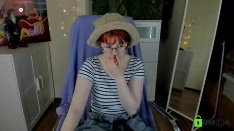 Melissa online show from November 12, 4:09 pm