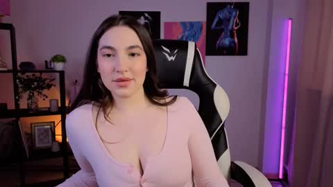 Melissa online show from February 7, 8:39 am