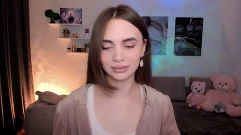 Tessa online show from April 15, 9:56 am