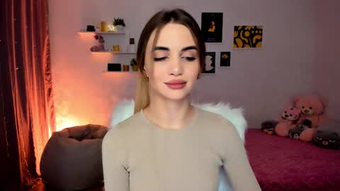 Snapshot of mellifluoustess chatting on December 13, 9:41 pm Tessa online show from December 13, 9:41 pm