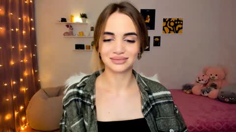 Snapshot of mellifluoustess chatting on December 8, 9:08 pm Tessa online show from December 8, 9:08 pm