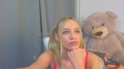  Mellisa online show from December 1, 9:13 pm