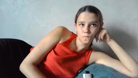 Mellisa online show from June 17, 10:20 am
