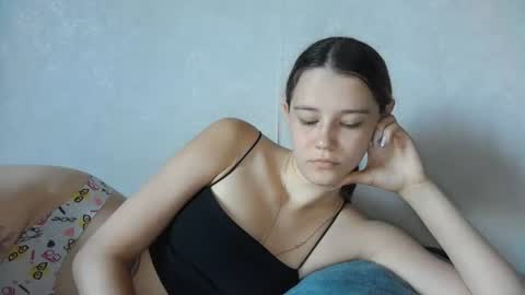 Mellisa online show from June 19, 8:09 am