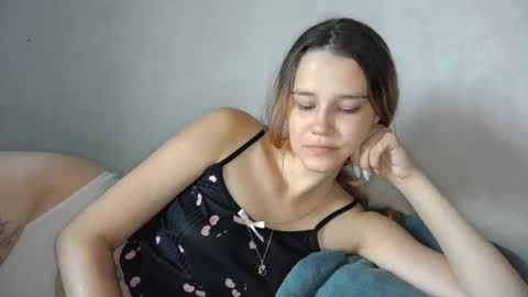 Mellisa online show from July 24, 8:33 am