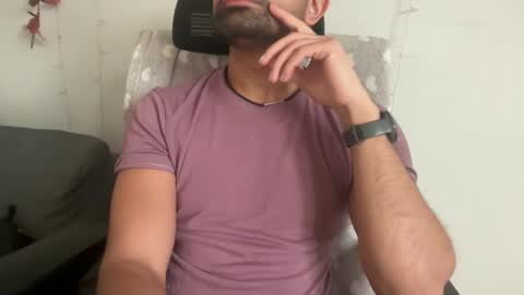 melloddd online show from February 12, 12:09 pm