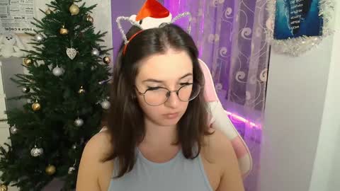 mellonmayre online show from December 22, 8:25 pm