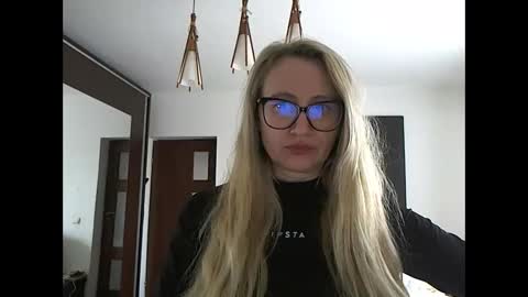 Melly online show from February 21, 11:13 am