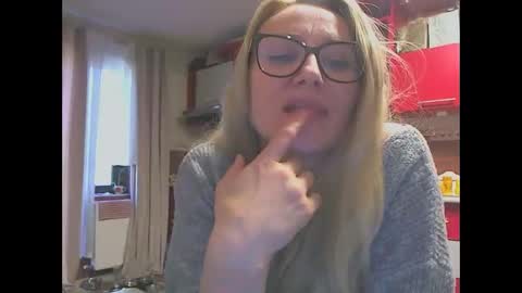 Melly online show from March 11, 8:17 am