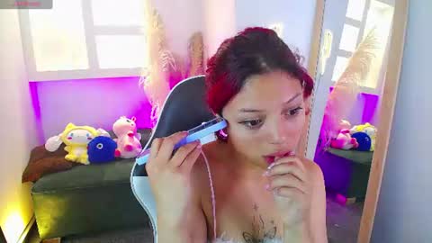 melody701583as online show from June 23, 12:33 pm