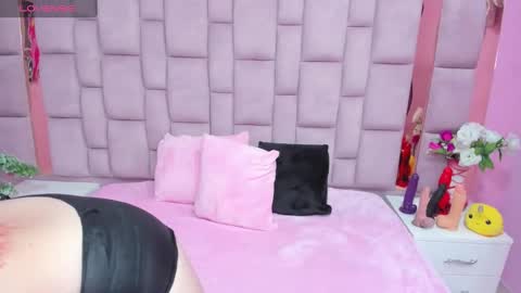 Snapshot of melody_klum chatting on September 26, 2:03 pm Melody online show from September 26, 2:03 pm