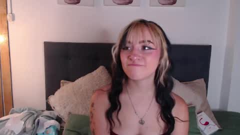 MELODY  online show from April 24, 8:22 pm