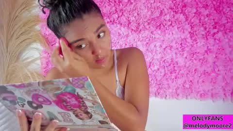 Melody online show from November 24, 2:32 am