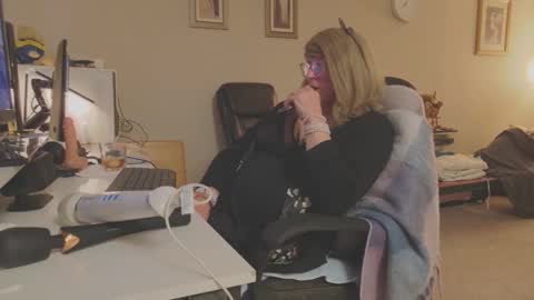 Melody online show from February 28, 5:17 pm