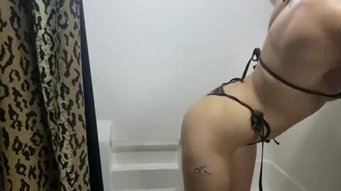 meltingmynx online show from June 26, 11:48 am