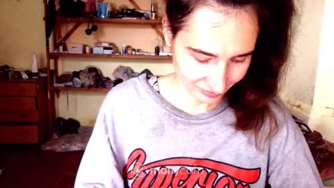 Snapshot of memorningdew chatting on October 5, 6:00 am Yummygirl online show from October 5, 6:00 am