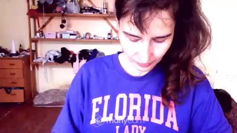 Snapshot of memorningdew chatting on October 10, 5:35 am Yummygirl online show from October 10, 5:35 am