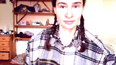 Snapshot of memorningdew chatting on January 1, 6:15 am Yummygirl online show from January 1, 6:15 am