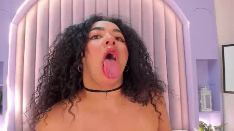  Memphis Williams  online show from October 6, 2:07 am