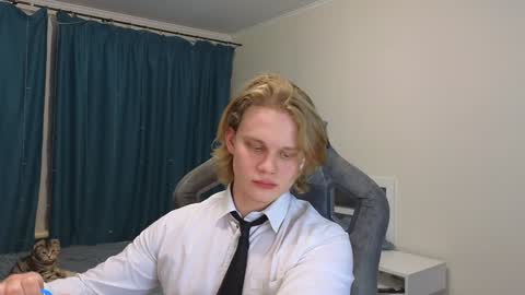 Mickey online show from February 5, 1:47 am