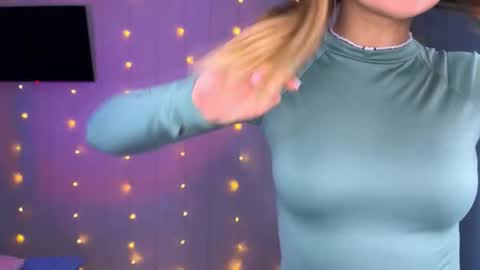 Molly online show from September 17, 5:00 am