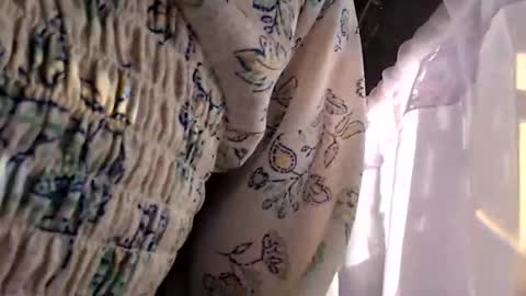 gurlnips online show from November 1, 10:42 pm