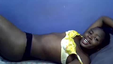 Snapshot of merlin_queen chatting on October 15, 7:32 am merlin_queen online show from October 15, 7:32 am