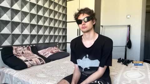 Johnny and Hailey online show from March 3, 3:46 am